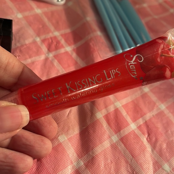 🎈SALE🎈🎀#12.MAKEUP BUNDLE🎀 - Picture 8 of 11